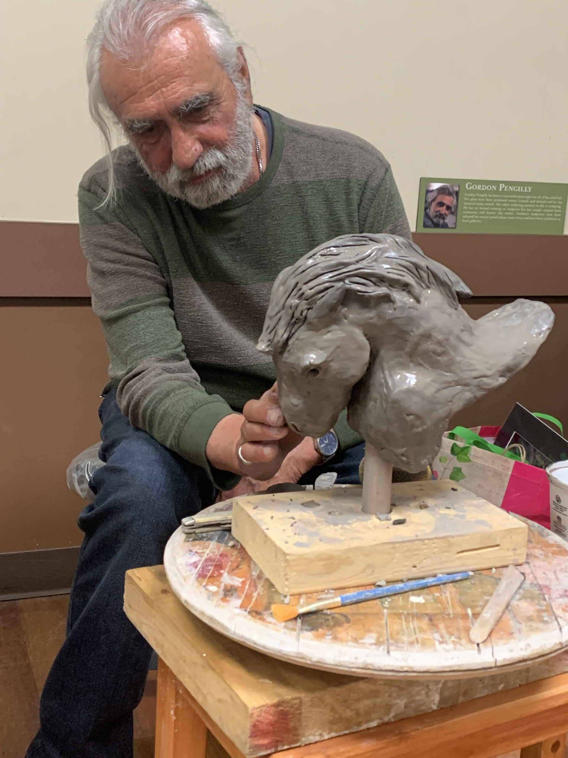 Gordon Pengilly – returning sculptor to Passport to the Arts